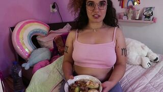 Maria Alive - At home dinner date training - FEEDEE