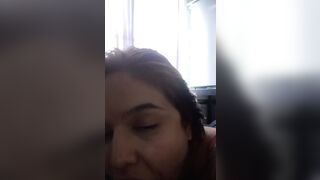 Talking to my friend well I suck a huge cock, stuffing dick in my throat and swallowing everything!!