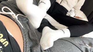 College Babe gives SOCKJOB in SWEATY Adidas ????
