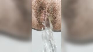 How do girls piss with a hairy pussy? Super mega closeup view POV
