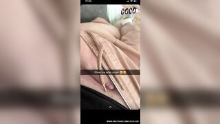 I cum in the bathroom due sexting in snapchat
