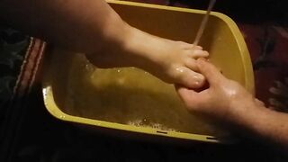 Foot wash