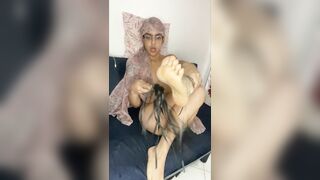 Arab girl with her hijab shaking her Ass and getting fucked from behind