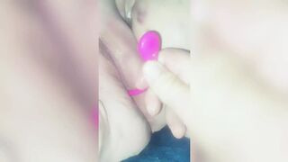 Using a sextoy until she has an orgasm