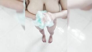 Kolkata's Desi Nude Bhabi Taking Shower