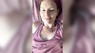 Mommy plays with her amazing boobs for Daddy's Day
