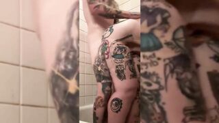 raw fuck in the shower cum tasting